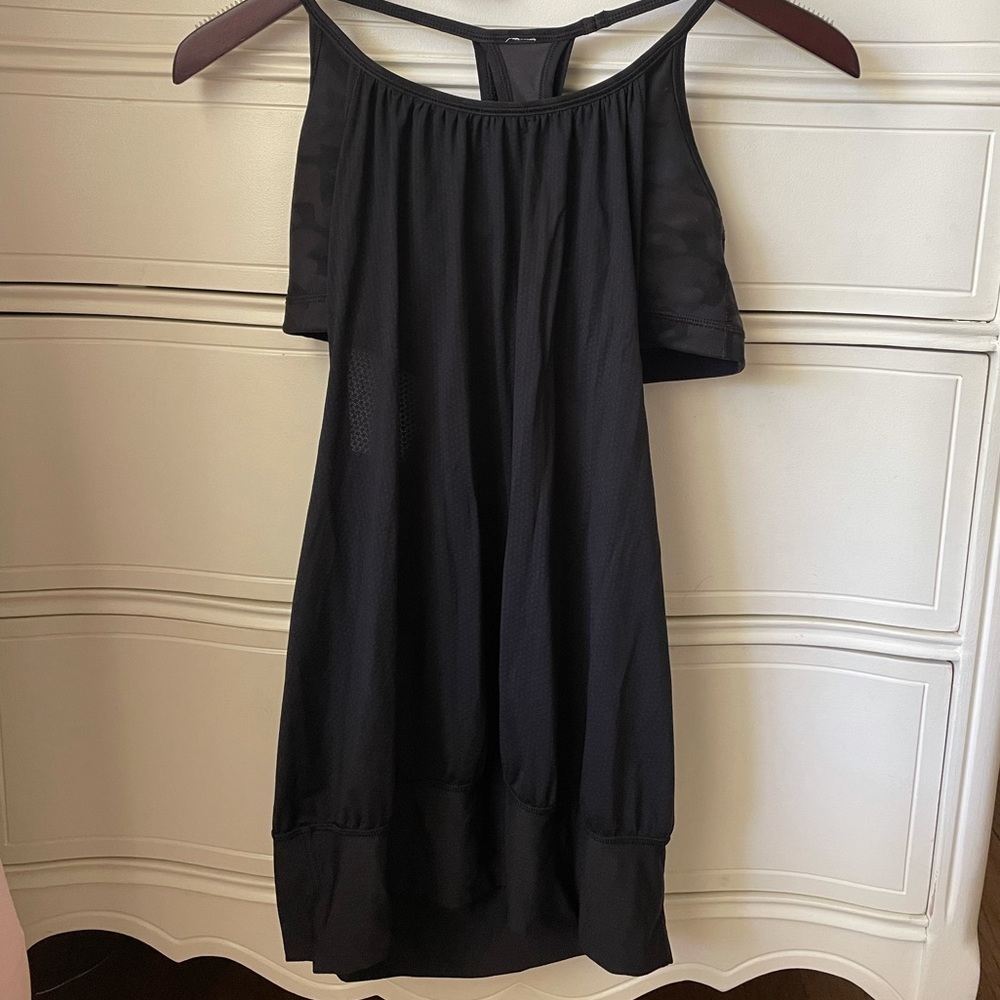 Lululemon Loose Black Tank with Built In Bra